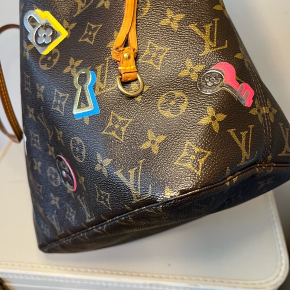 Louis Vuitton Limited Edition Love Lock Monogram Neverfull - Picture 13 of 16